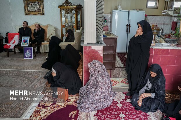 دیدار نوروزی با خانواده شهدای جنگ رمضان