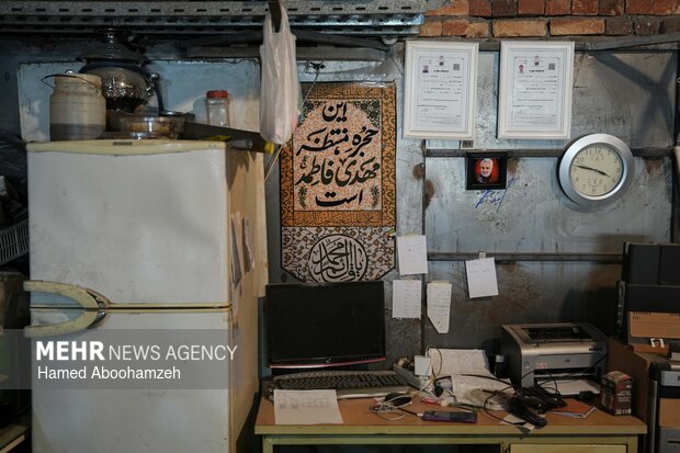 خدمت‌رسانی دانشجویان جهادی ارومیه به منازل آسیب‌دیده در جنگ