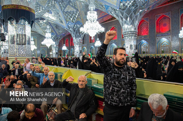 وداع با پیکر دو شهید جنگ رمضان در حرم مطهر رضوی
