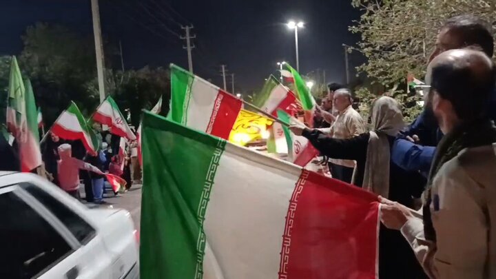 شور مردم «دشتیاری» در حمایت از ایران