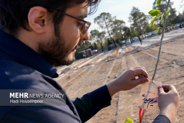 “Nature Day” observed at Martyrs’ Resting Place in Tehran
