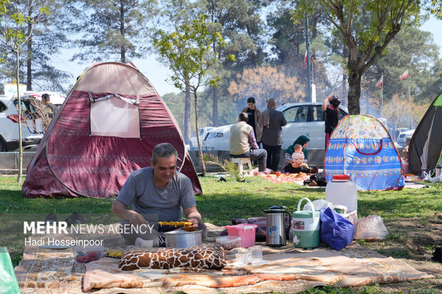 “Nature Day” observed at Martyrs’ Resting Place in Tehran
