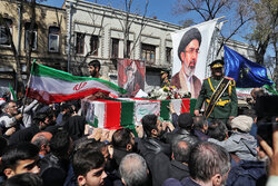 آیین تشییع ۶ شهید جنگ رمضان در تبریز