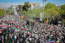 تقرير مصوّر، الآلاف من أهالي مدينة قم يودّعون الشهيد موسوي