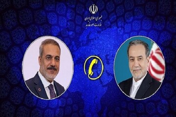 Iran, Turkey FMs discuss regional developments in call