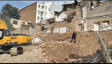 تخریب منزل تاریخی چهارمین شهید محراب در محله شریعتی کرمانشاه