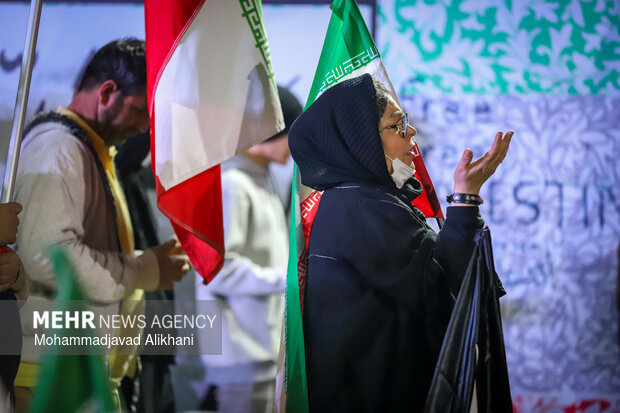 اجتماع حمایت از رزمندگان در مقابله با دشمن آمریکایی - صهیونی