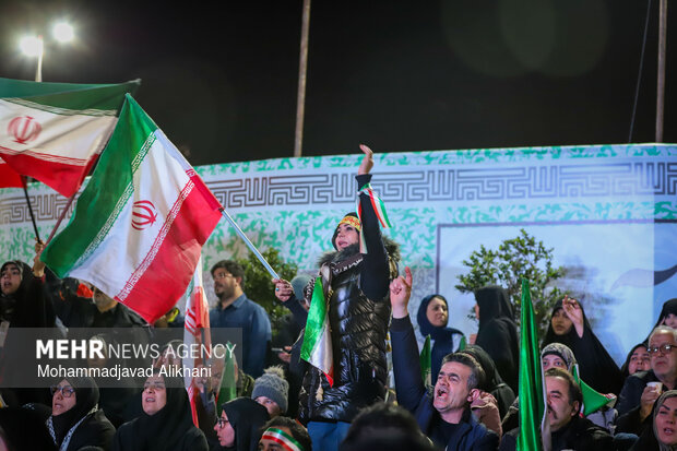 اجتماع حمایت از رزمندگان در مقابله با دشمن آمریکایی - صهیونی