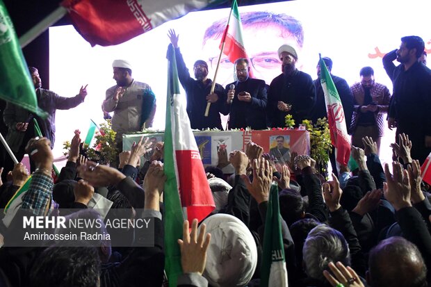 مراسم وداع با پیکر مطهر شهید اورادی در بیرجند