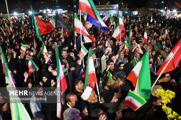 مراسم اربعین رهبر شهید انقلاب در میدان اجتماعات بیرجند