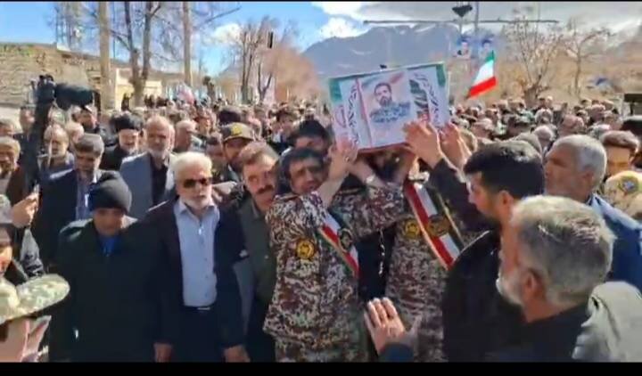 تشییع پیکر شهید ستوان یکم منصور مهدی با حضور پرشور مردم شهرستان فریدن