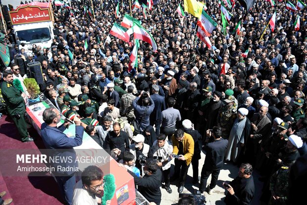 تشییع پیکر شهیدان اورادی و میری در بیرجند