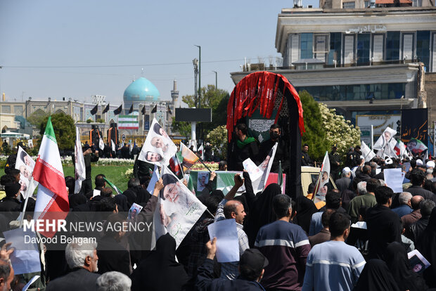 تشییع پیکر مطهر ۳ شهید در مشهد
