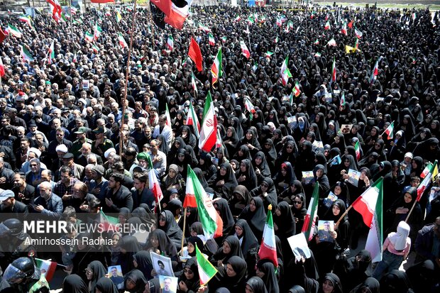 تشییع پیکر شهیدان اورادی و میری در بیرجند