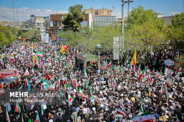 مراسم تشییع شهید سپهبدامیرموسوی در قم