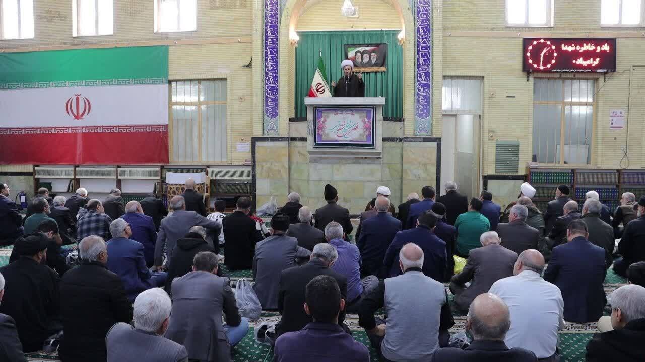 امنیت پایدار ایران، ثمره حضور آگاهانه مردم در میدان است امنیت پایدار ایران، ثمره حضور آگاهانه مردم در میدان است