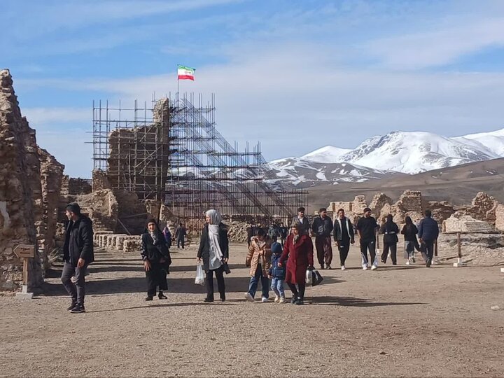 بازدید بیش از ۹۹۹ هزار گردشگر از جاذبه‌های گردشگری آذربایجان غربی 
