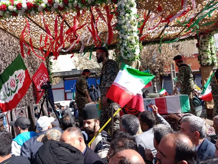 پیکر شهید «محمدحسین صوفی» در ازنا تشییع شد
