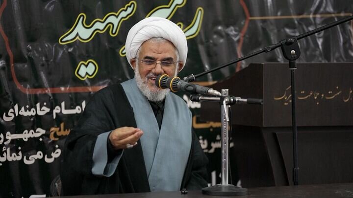آیت الله عبادی‌زاده: رمز ماندگاری انقلاب، رابطه عاشقانه امام و امت است