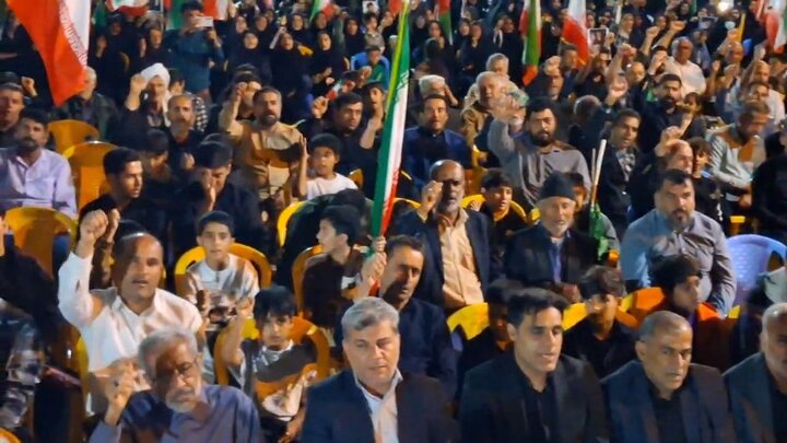 اجتماع باشکوه مردم آبدان در هوای بارانی
