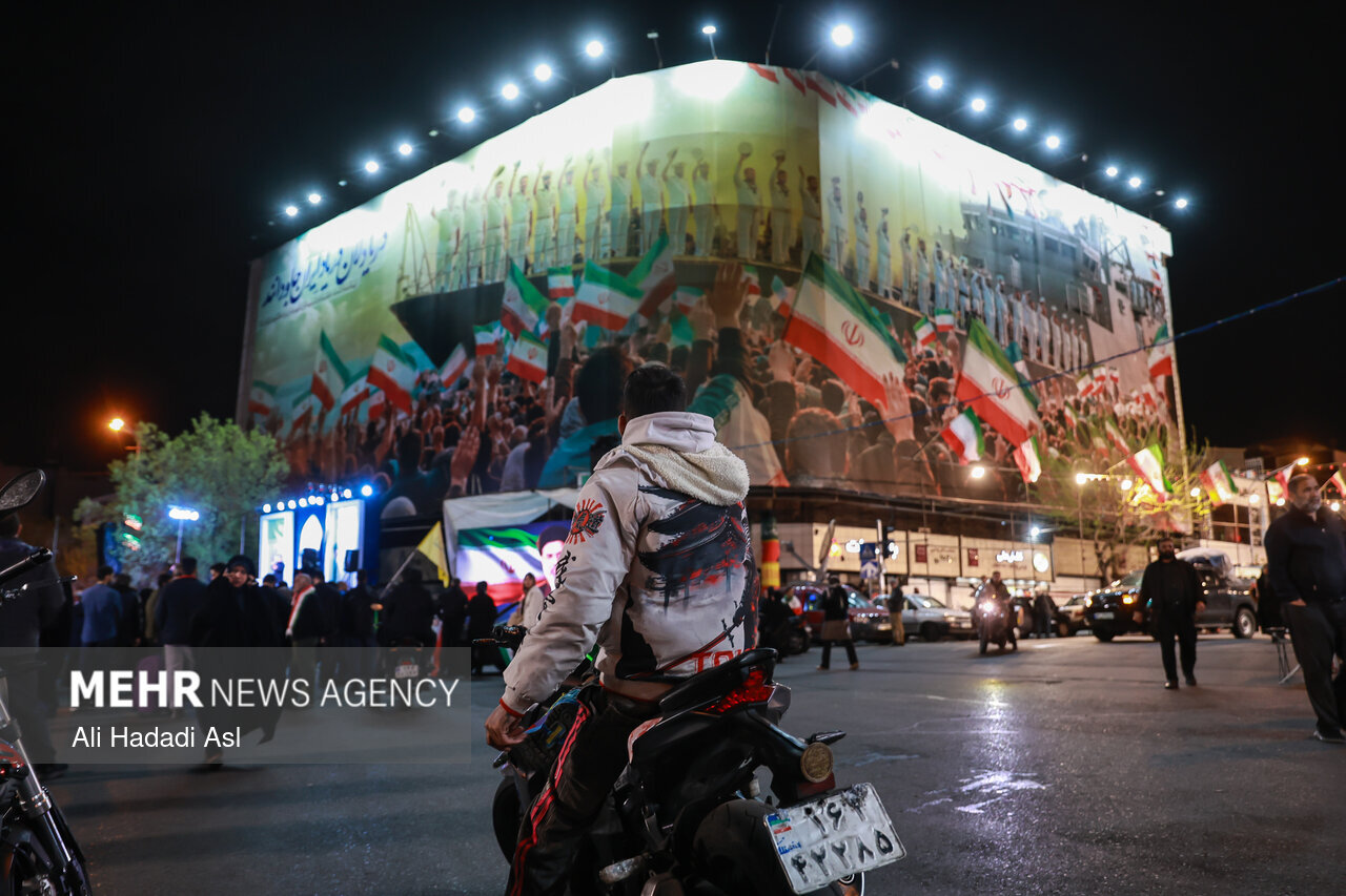 استمرار التجمعات الليلية في طهران دعما للوطن والمجاهدين