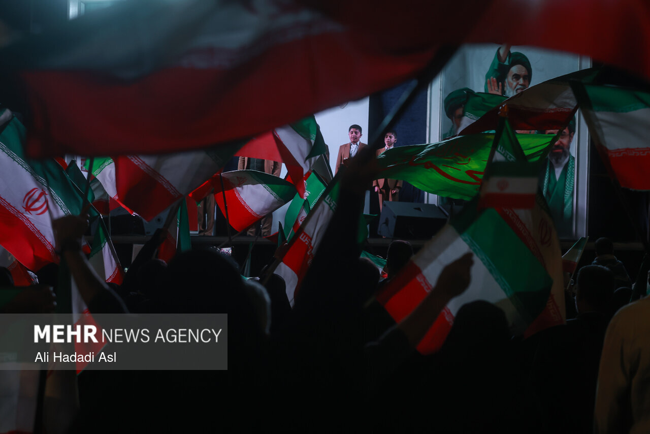 استمرار التجمعات الليلية في طهران دعما للوطن والمجاهدين