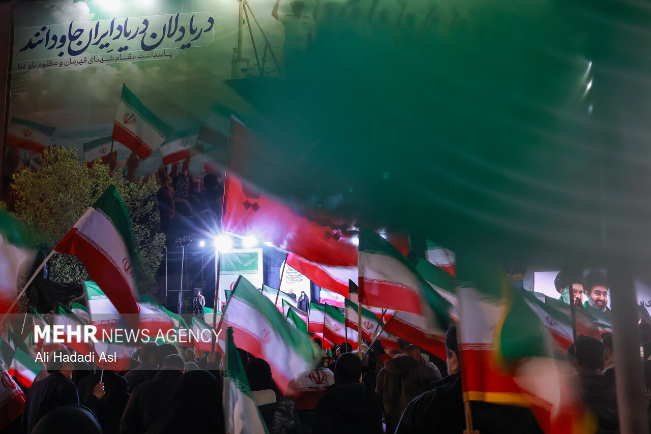 استمرار التجمعات الليلية في طهران دعما للوطن والمجاهدين