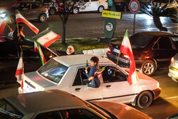 کارناوال خودرویی در حمایت از رزمندگان اسلام در چهاربرج