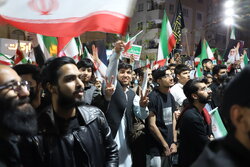 اجتماع مردم زاهدان در حمایت از ایران