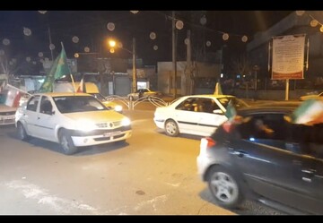 کاروان خودرویی مردم کامیاران در حمایت از وطن