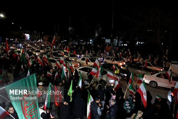اجتماع کادر درمانِ همدان در محکومیت حملات امریکایی صهیونی