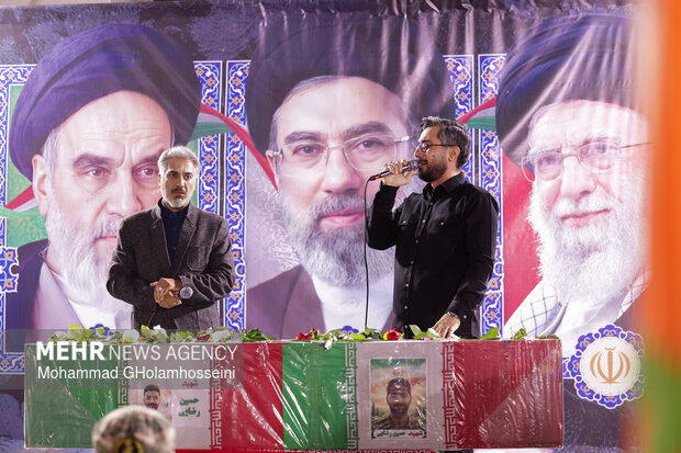 وداع با پیکر شهید حسین رضایی در بوشهر