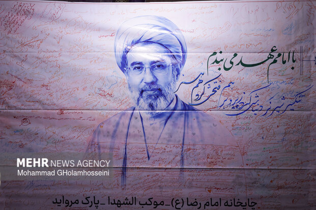 وداع با پیکر شهید حسین رضایی در بوشهر