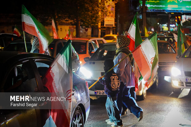 رژه کاروان خودرویی در ساری