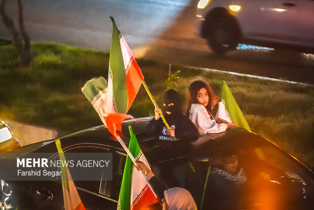 رژه کاروان خودرویی در ساری