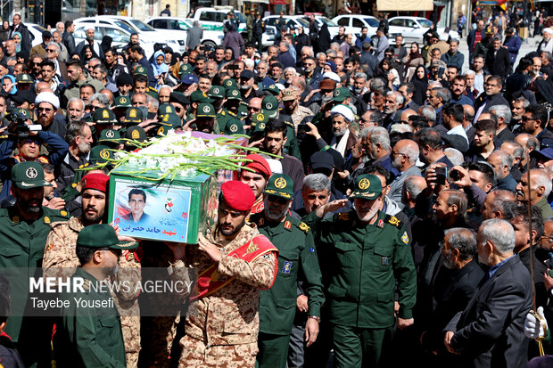 تشییع شهید حامد حضرتی در همدان