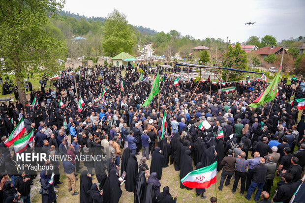 تشییع شهید علی غلامی در روستای آلیان فومن