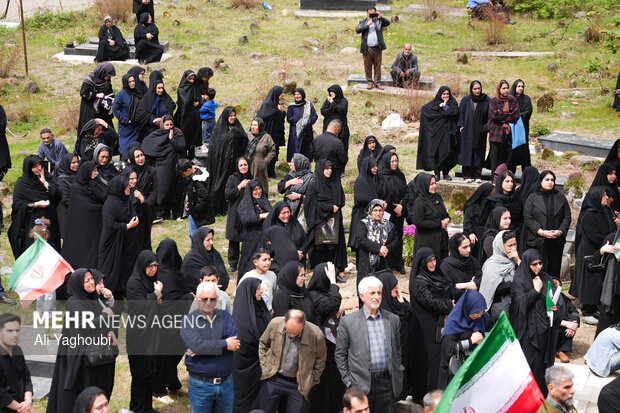 تشییع شهید علی غلامی در روستای آلیان فومن
