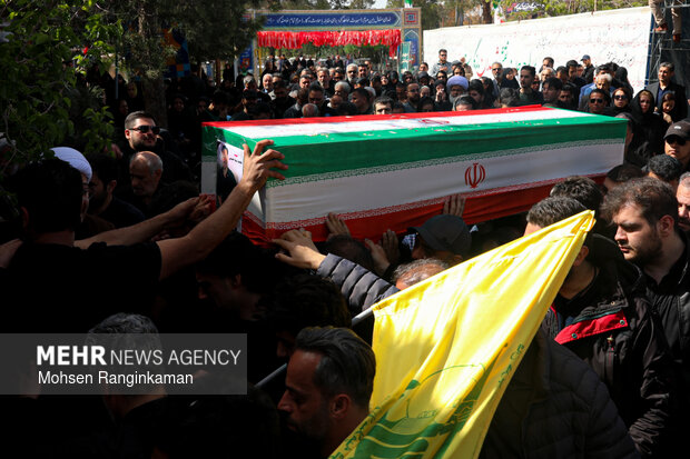 وداع با پیکر شهدای حملات صهیونی-آمریکایی