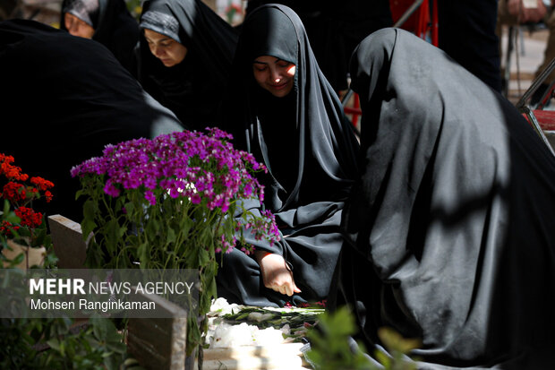 وداع با پیکر شهدای حملات صهیونی-آمریکایی