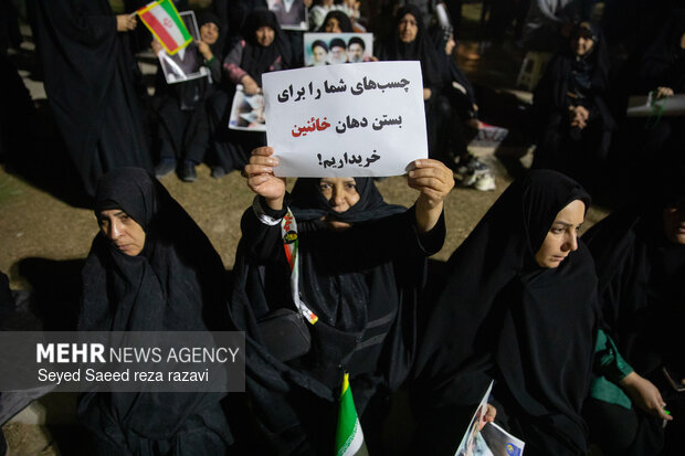 اجتماع  مردم کاشان  در حمایت از رزمندگان در مقابله با دشمن آمریکایی - صهیونی