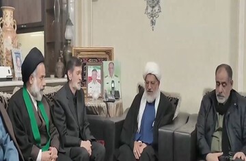 حجت الاسلام شیرازی: راه شهدا مسیر عزت و سربلندی ملت ایران است