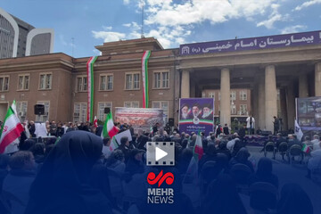 تجمع اعتراضی کادر درمان در محکومیت حملات دشمن به مراکز درمانی