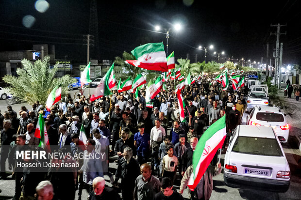 VIDEO: Bandar Abbas rally backs Iran's Armed Forces