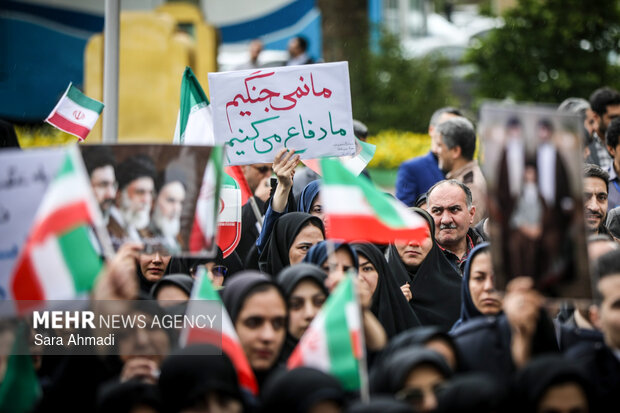 رسانه خیابان: بازتعریف کنش جمعی در جنگ روایت‌ها