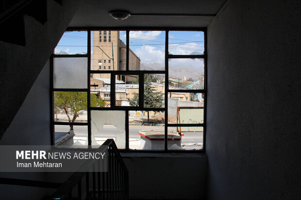 خسارت حمله صهیونیستی-آمریکایی به یک دبیرستان پسرانه در کرمانشاه