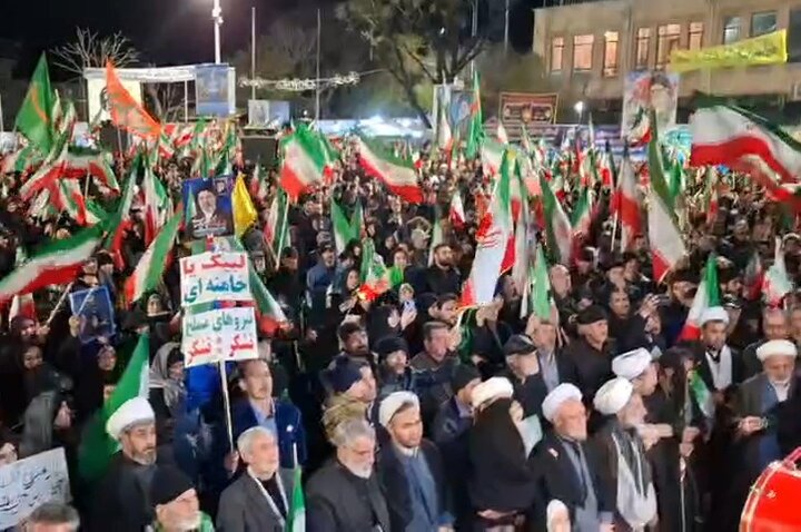 Galikeş halkı meydanları doldurdu