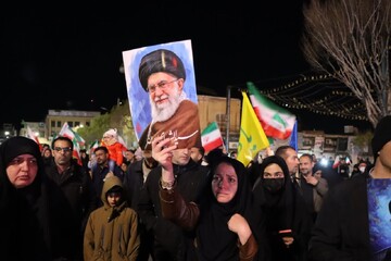 اجتماع پرشور مردم شازند در سی و هفتمین شب قرار عاشقی