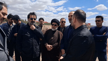 توسعه انرژی خورشیدی از منازل تا مدارس در دستور کار استانداری قم