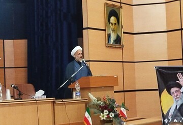 رحیمی: تبعیت از ولایت فقیه مهم‌ترین راهبرد مقابله با دشمنان است